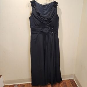 Women's Black Floor Length Gown Evening Formal Dress Fits M